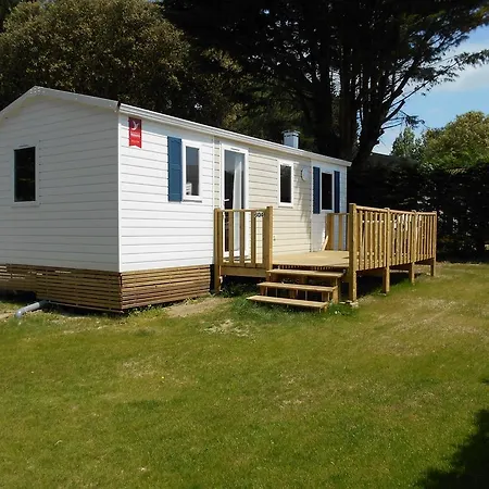 Domaine De Pouldroit Camping