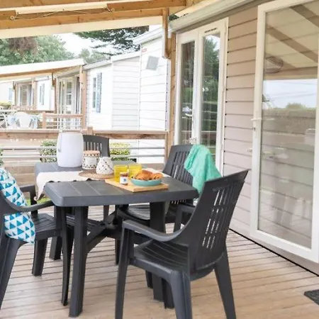 Camping Domaine De Pouldroit