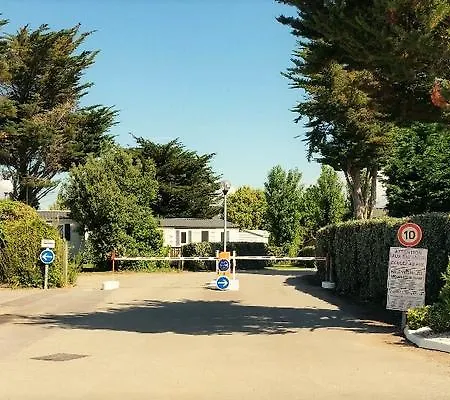 Camping Domaine De Pouldroit 3*