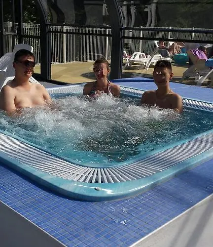 Кемпинг Bontempo Village 4 Etoiles Пирьяк-Сюр-Мер